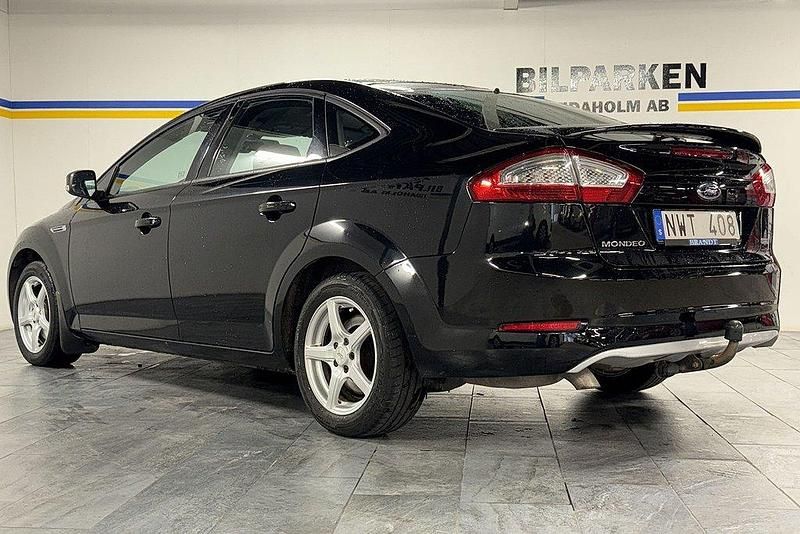 Begagnad Ford Mondeo Sport 116 HK (85 kW) 2013 Svart Halvkombi