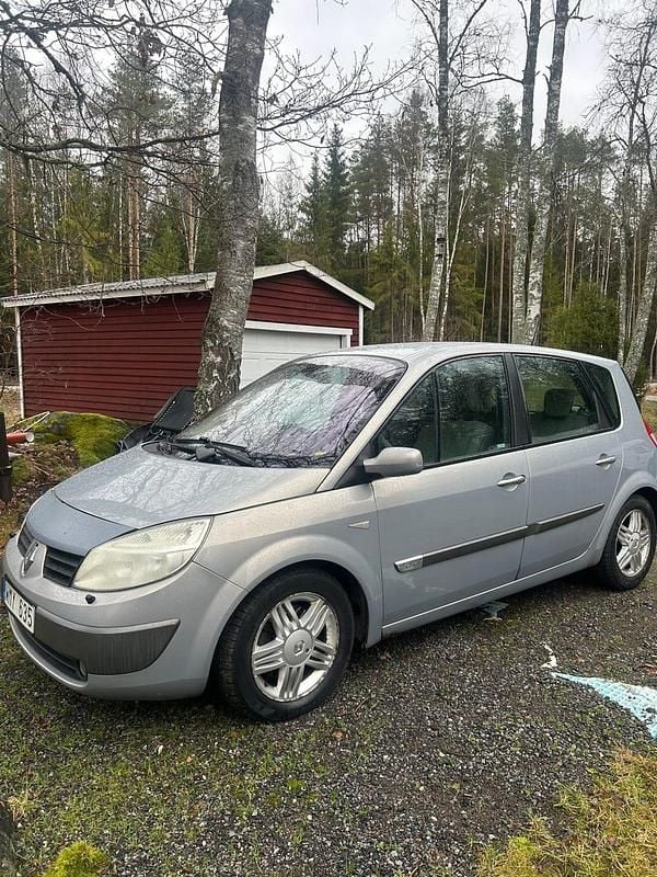 Begagnad 2005 Renault Scénic II Minibuss | 24 500 kr (Marknadspris) - Bild 1/4