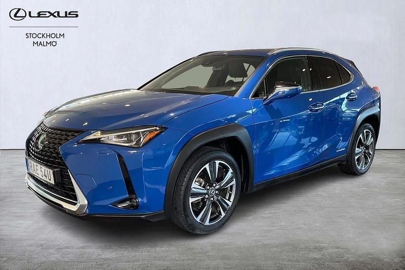 Blå Begagnad 2022 Lexus UX 250h SUV | 319 000 kr (Marknadspris) - Bild 1/4