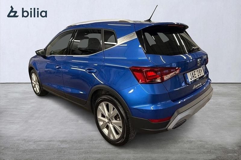 Begagnad Seat Arona Xperience 112 HK (82 kW) 2022 Blå SUV