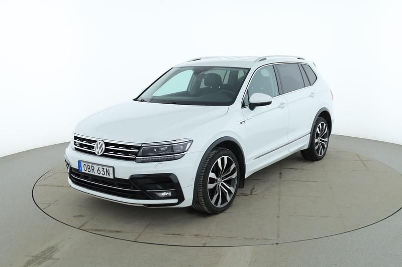 Vit Begagnad 2018 VW Tiguan Allspace Highline SUV | 290 000 kr (Marknadspris) - Bild 1/4