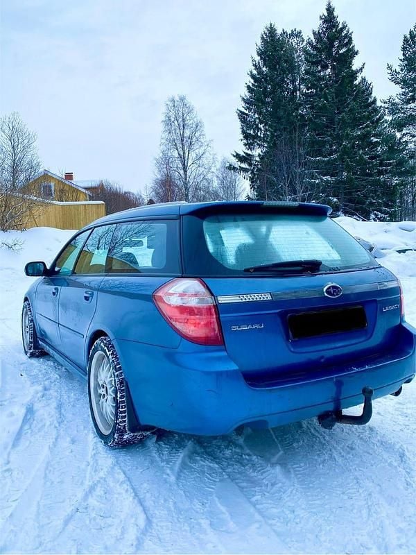 Begagnad Subaru Legacy 165 HK (121 kW) 2008 Kombi