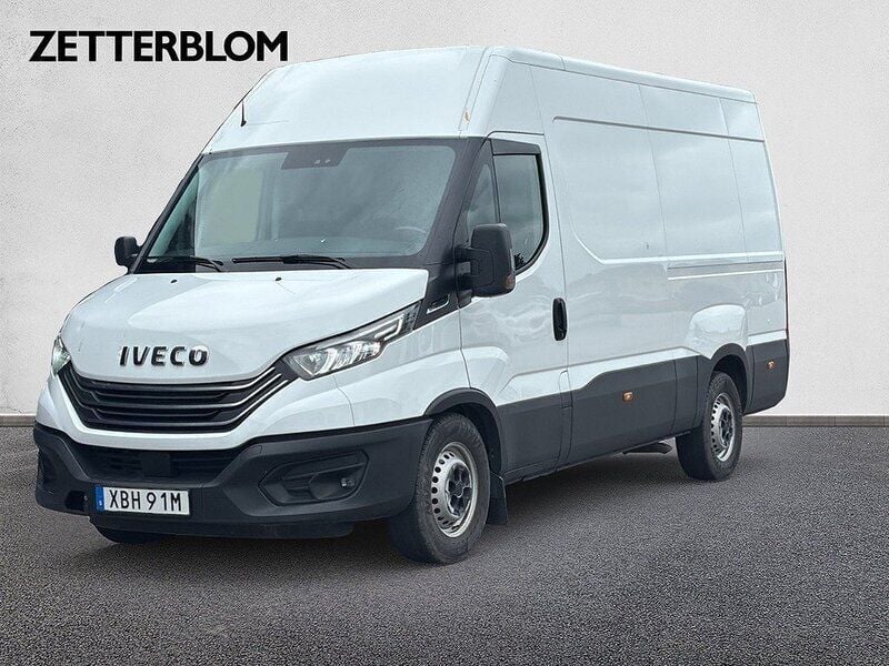 Vit Begagnad 2022 Iveco Daily Van | 289 900 kr (Marknadspris) - Bild 1/4