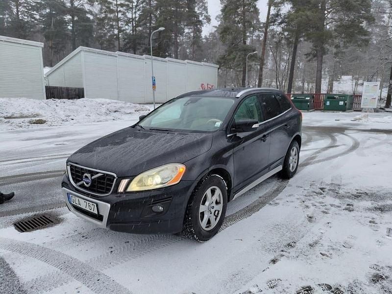 Svart Begagnad 2010 Volvo XC60 SUV | 69 900 kr (Superpris) - Bild 1/4