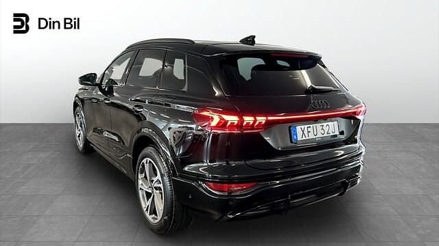 Ny Audi Q6 e-tron S-Line 284 kW (387 HK) 2025 Mytsvart metallic SUV