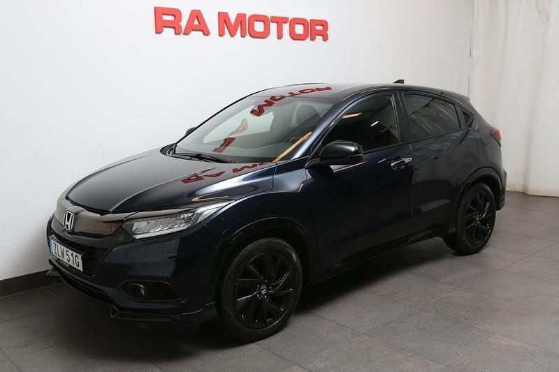 Mörkblå Begagnad 2019 Honda HR-V Sport SUV | 209 900 kr (Marknadspris) - Bild 1/3
