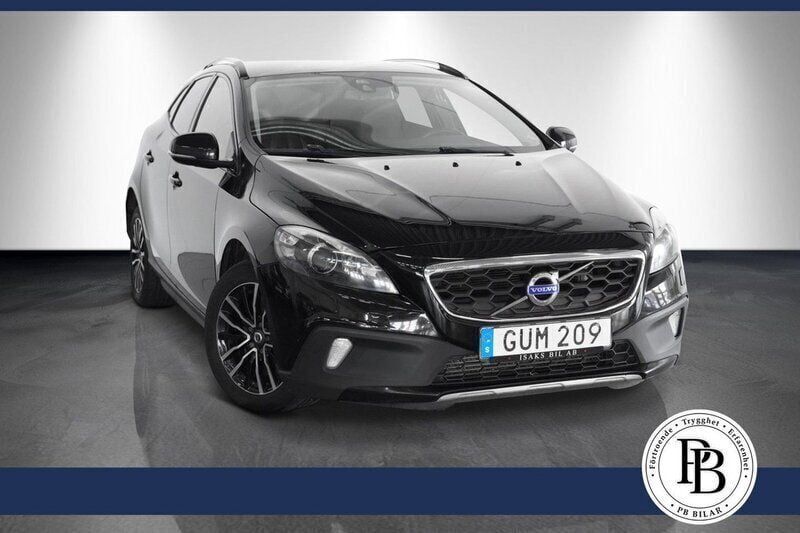 Svart Begagnad 2015 Volvo V40 CC Momentum Kombi | 164 900 kr (Lite dyr) - Bild 1/3