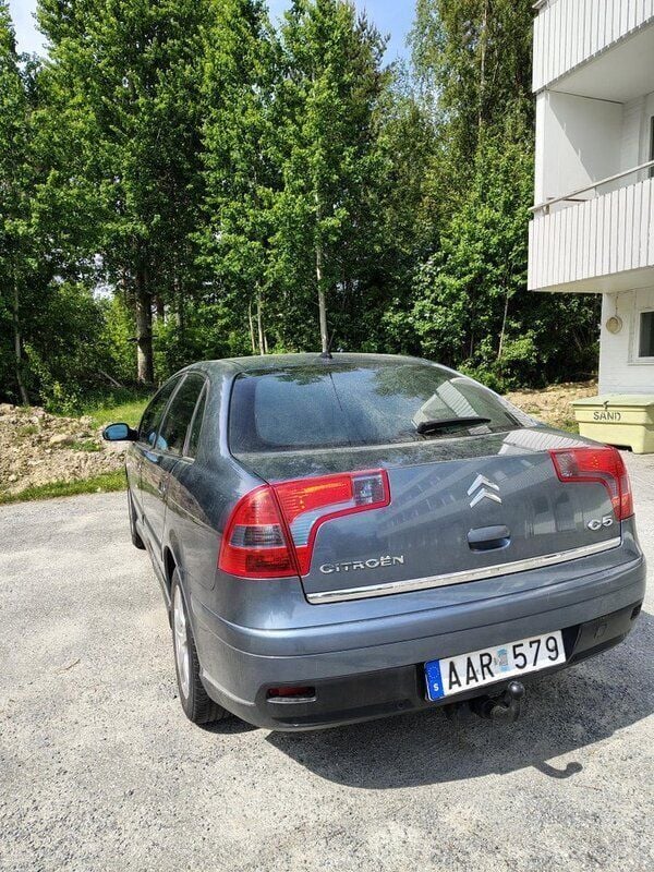 Grå Begagnad 2007 Citroën C5 Halvkombi | 29 000 kr (Marknadspris) - Bild 1/4