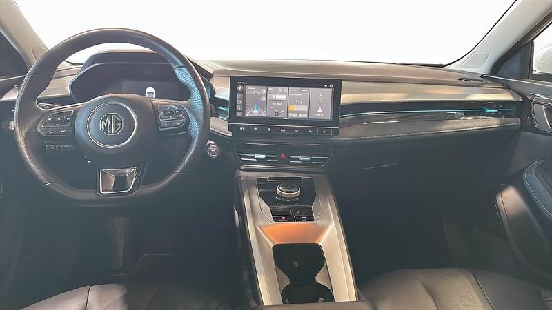 Begagnad MG MG5 EV Luxury 114 kW (156 HK) 2022 Grå (silver) Kombi