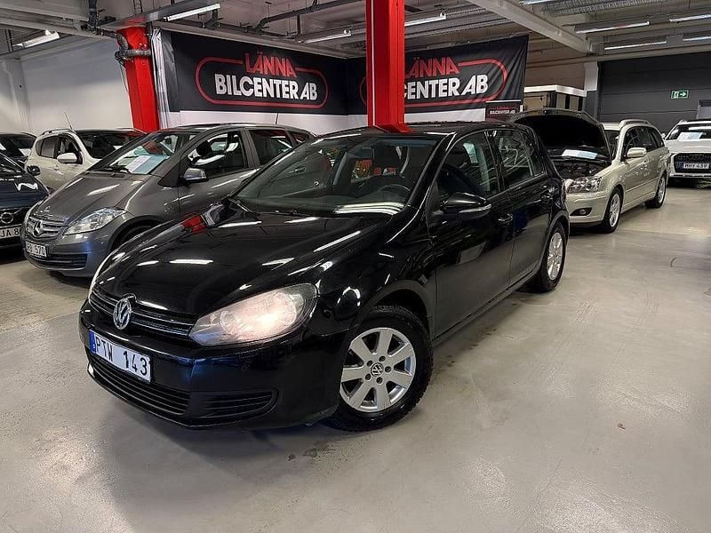 Svart Begagnad 2011 VW Golf VII Halvkombi | 49 800 kr (Lite dyr) - Bild 1/4