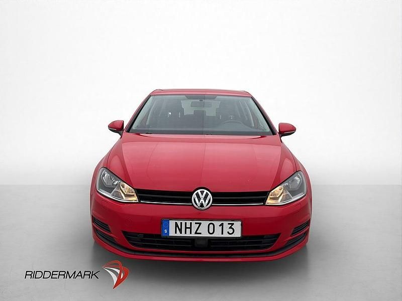 Begagnad VW Golf VII 105 HK (77 kW) 2013 Röd Halvkombi