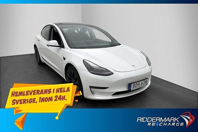 Vit Begagnad 2021 Tesla Model 3 Performance Sedan | 279 900 kr (Marknadspris) - Bild 1/3