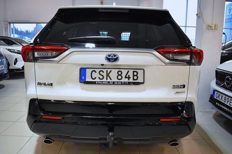 Begagnad Toyota RAV4 Edition 306 HK (225 kW) 2021 Vit SUV