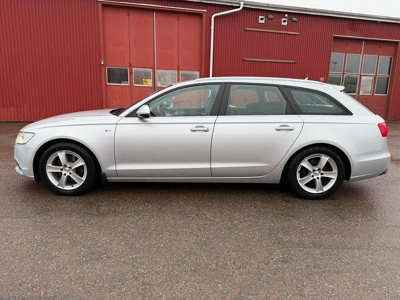 Begagnad Audi A6 S-Line 177 HK (130 kW) 2012 Silver