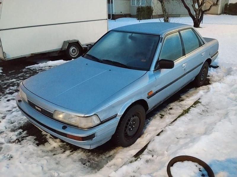 Begagnad 1988 Toyota Camry | 19 000 kr - Bild 1/4