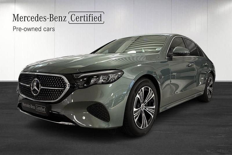 Begagnad Mercedes E220 Avantgarde 197 HK (144 kW) 2024 Grön Sedan