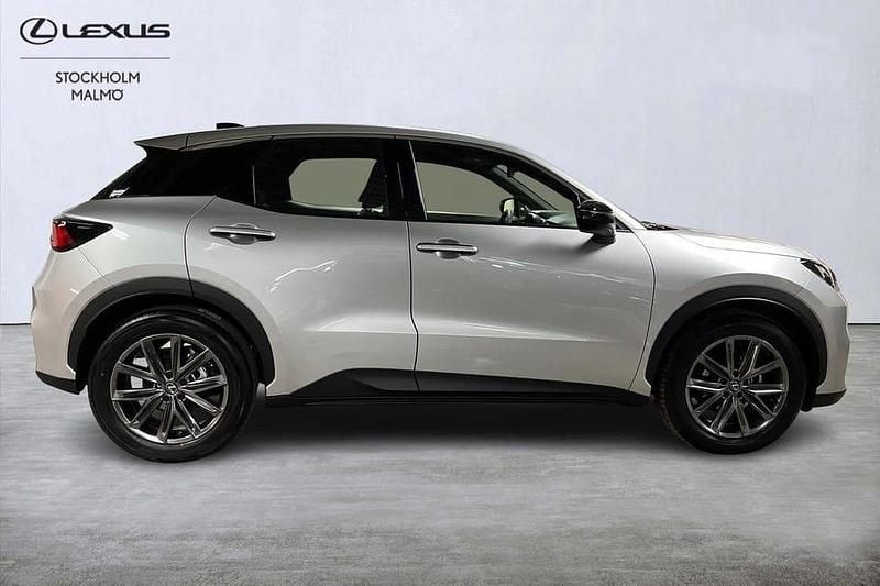 Ny Lexus LBX 137 HK (100 kW) 2025 Silver SUV
