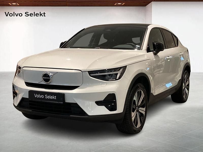 Begagnad Volvo C40 Core 303 kW (413 HK) 2023 Vit SUV