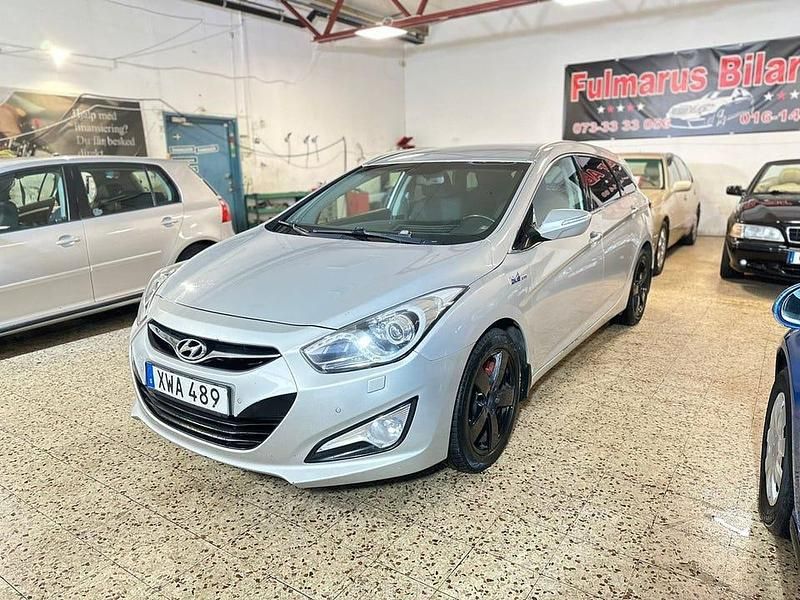 Begagnad Hyundai i40 136 HK (100 kW) 2014 Silver Kombi