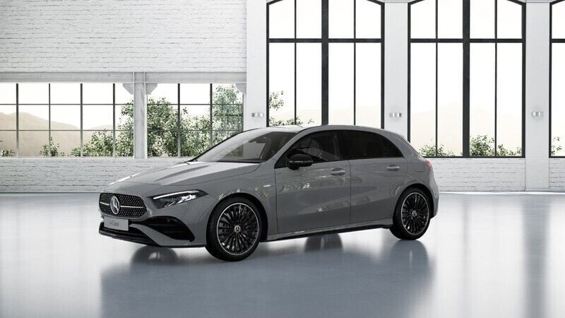 Ny 2025 Mercedes A250 AMG Halvkombi | 458 300 kr (Marknadspris) - Bild 1/4