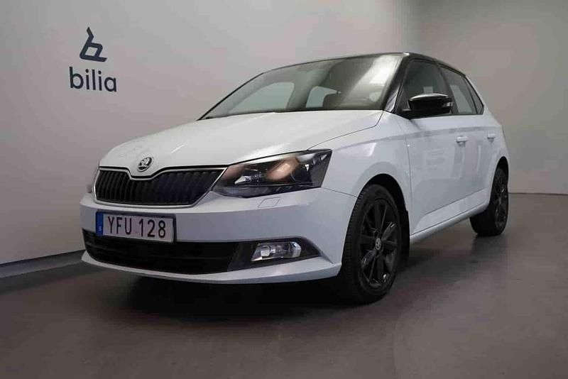 Vit Begagnad 2017 Skoda Fabia Halvkombi | 99 500 kr (Lite dyr) - Bild 1/1