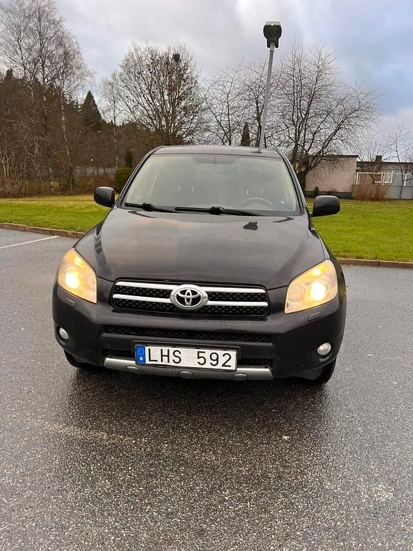 Begagnad 2008 Toyota RAV4 SUV | 50 000 kr (Dyr) - Bild 1/4