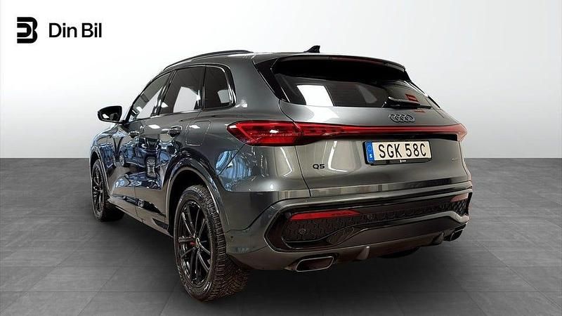Begagnad Audi Q5 S-Line 252 HK (185 kW) 2025 Daytonagrå pärleffekt SUV
