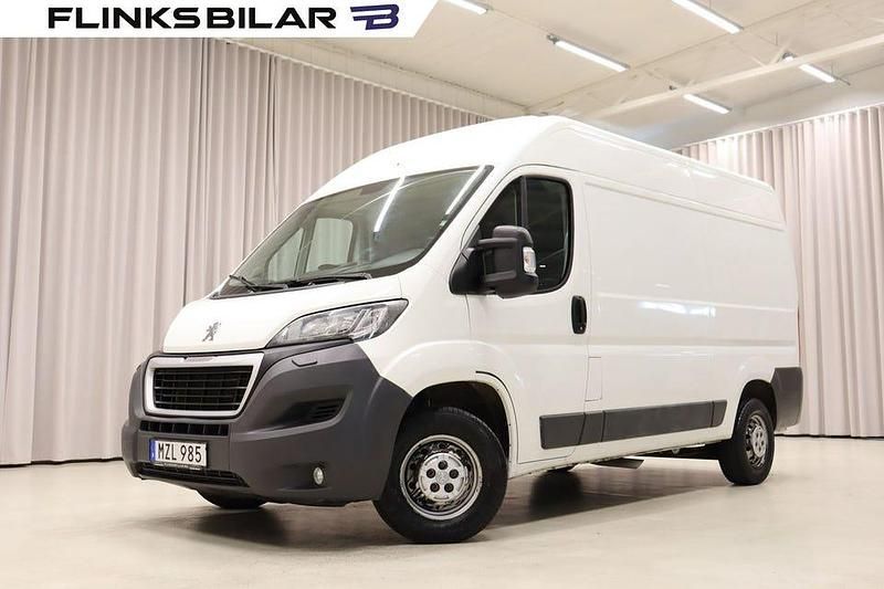 Vit Begagnad 2017 Peugeot Boxer Van | 138 750 kr - Bild 1/4