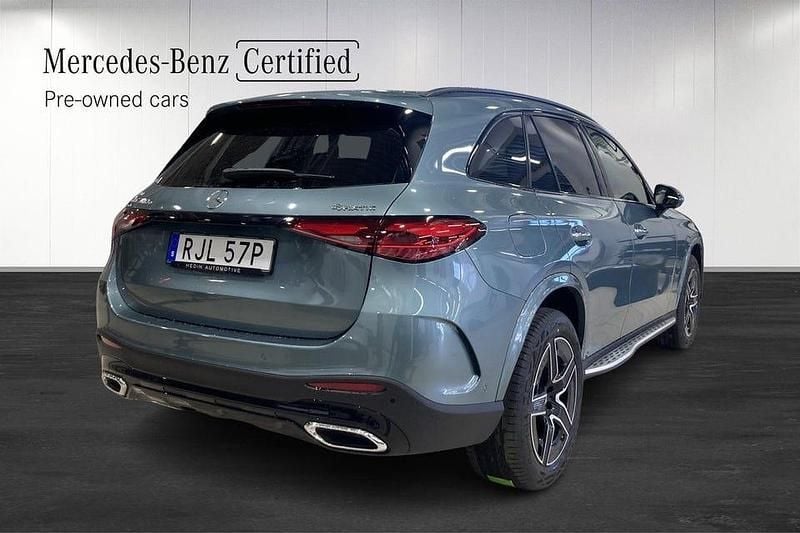 Begagnad Mercedes GLC300 Advanced 204 HK (150 kW) 2025 Grön SUV