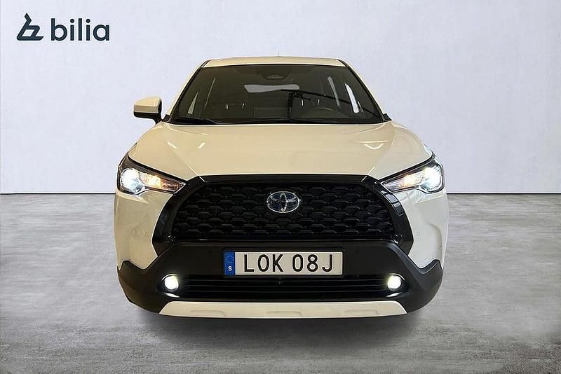 Begagnad Toyota Corolla Cross Active 152 HK (111 kW) 2022 Vit SUV