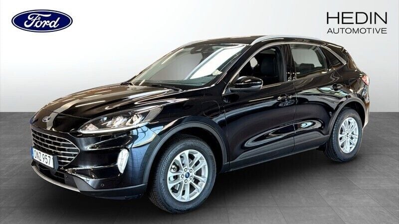 Svart (black) Begagnad 2022 Ford Kuga Titanium SUV | 259 900 kr (Marknadspris) - Bild 1/4