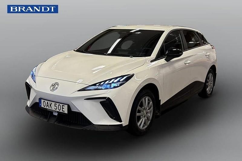 Vit Begagnad 2023 MG MG4 EV Halvkombi | 219 900 kr (Marknadspris) - Bild 1/3