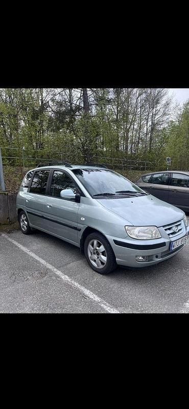 Grön Begagnad 2005 Hyundai Matrix Minibuss | 27 000 kr (Marknadspris) - Bild 1/4