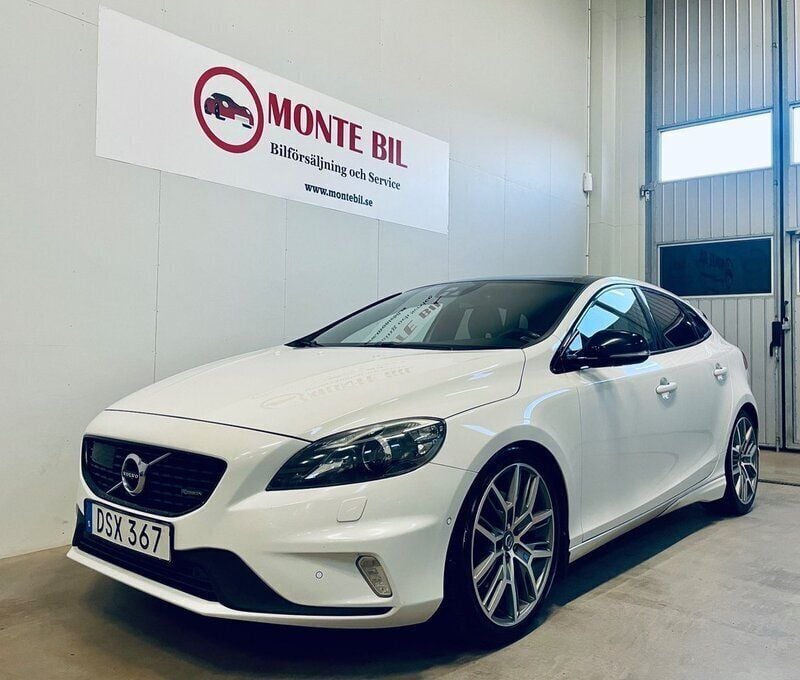 Vit Begagnad 2014 Volvo V40 R-Design Kombi | 149 900 kr (Marknadspris) - Bild 1/4