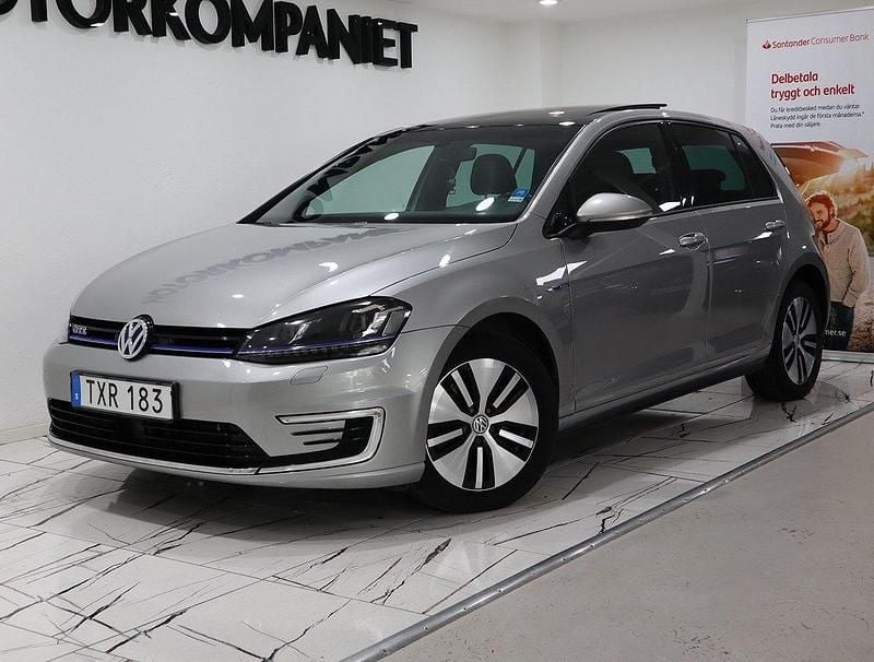Silver Begagnad 2016 VW Golf VII GTE Halvkombi | 179 900 kr (Marknadspris) - Bild 1/4