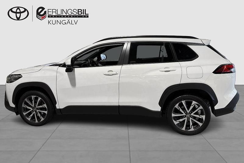 Begagnad Toyota Corolla Cross Style 152 HK (111 kW) 2022 Vit SUV