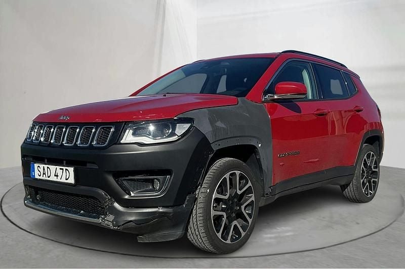 Röd Begagnad 2019 Jeep Compass Limited SUV | 159 000 kr (Marknadspris) - Bild 1/4