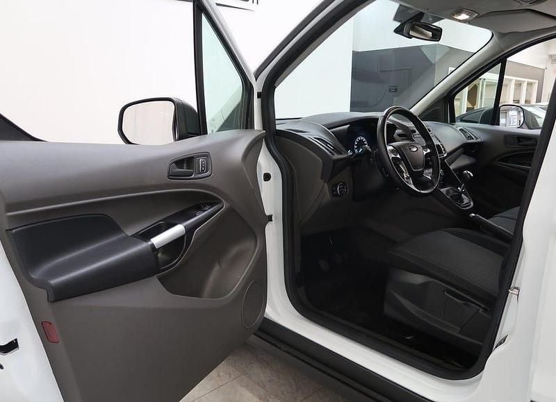 Begagnad Ford Transit Connect 120 HK (88 kW) 2022 Vit Minibuss