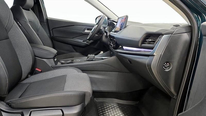 Ny Nissan Qashqai N-Connecta 158 HK (116 kW) 2025 Grön SUV