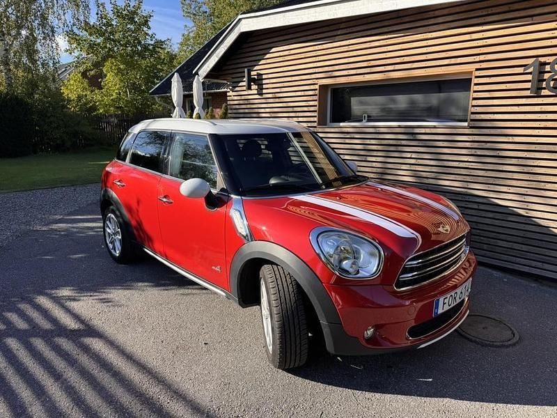 Röd Begagnad 2016 Mini Cooper D Countryman SUV | 195 000 kr (Lite dyr) - Bild 1/4