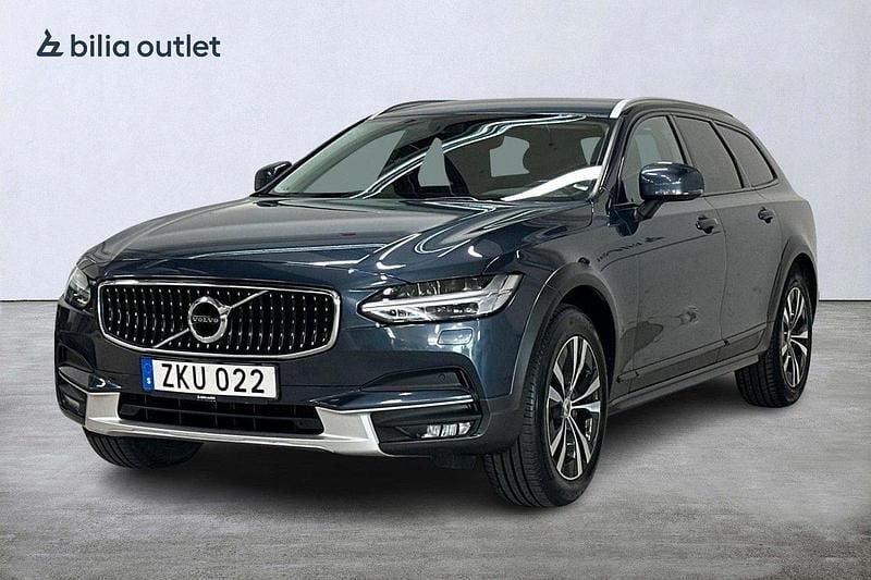 Mörkblå Begagnad 2019 Volvo V90 CC Kombi | 229 900 kr (Marknadspris) - Bild 1/4