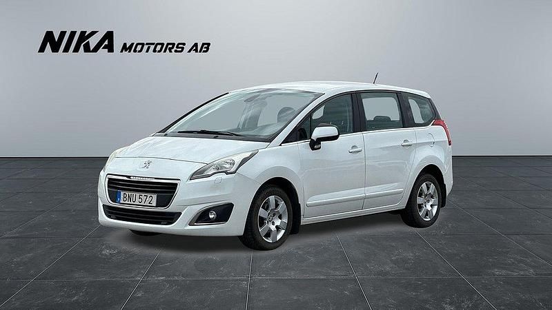 Vit Begagnad 2014 Peugeot 5008 Minibuss | 79 900 kr (Marknadspris) - Bild 1/4