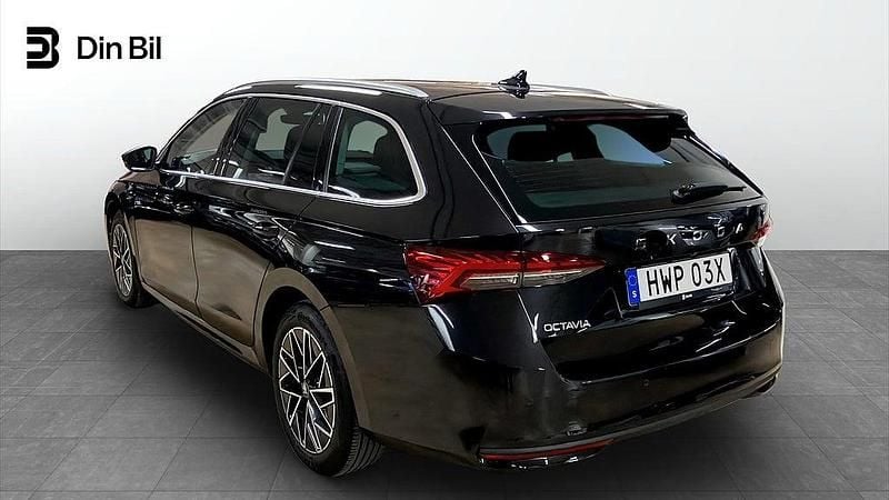 Ny Skoda Octavia Selection 116 HK (85 kW) 2025 Svart Kombi