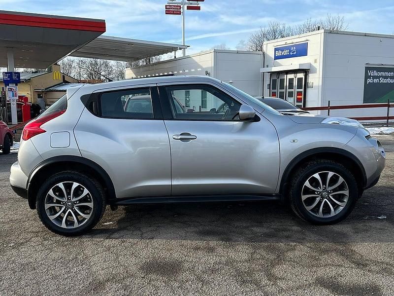 Begagnad Nissan Juke 110 HK (80 kW) 2014 Silver SUV