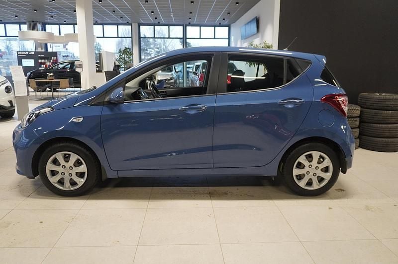 Begagnad Hyundai i10 67 HK (49 kW) 2018 Lblå Halvkombi