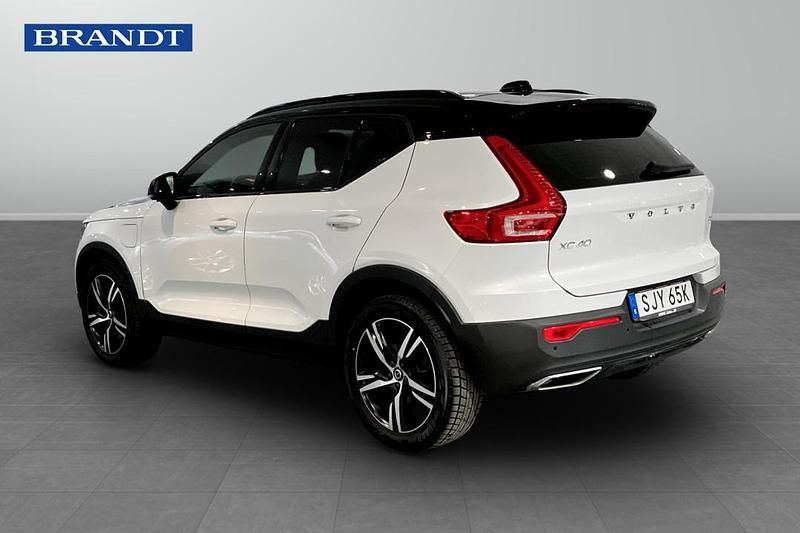 Begagnad Volvo XC40 261 HK (191 kW) 2020 Vit SUV