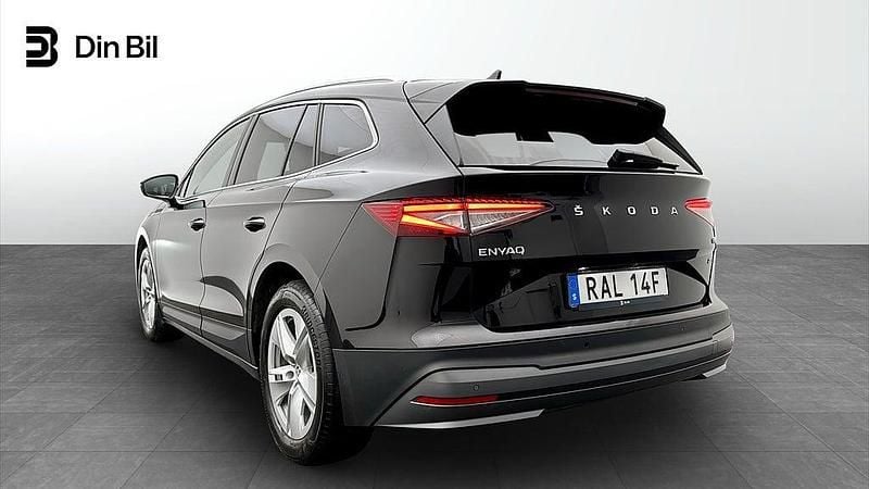 Begagnad Skoda Enyaq iV 150 kW (204 HK) 2023 Svart SUV