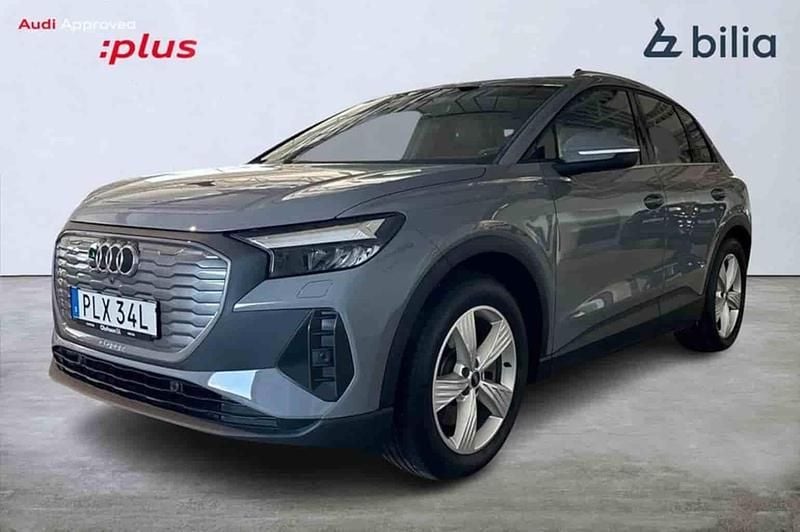 Grå Begagnad 2023 Audi Q4 e-tron SUV | 399 000 kr (Marknadspris) - Bild 1/1