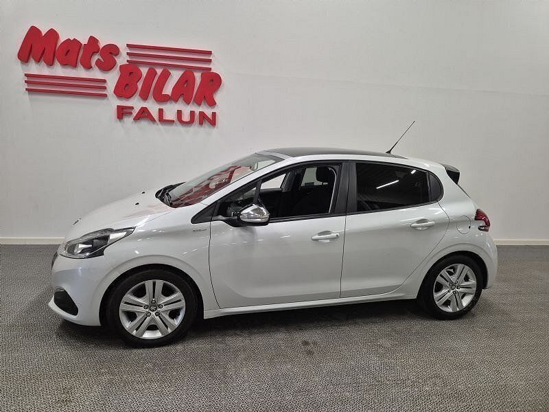 Vit Begagnad 2017 Peugeot 208 Style Halvkombi | 89 900 kr (Dyr) - Bild 1/4