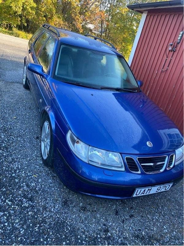 Blå Begagnad 2003 Saab 9-5 Kombi | 10 000 kr (Bra pris) - Bild 1/4